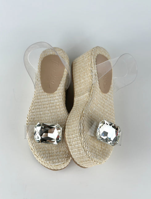 PAROS WHITE STONE WICKER SANDAL