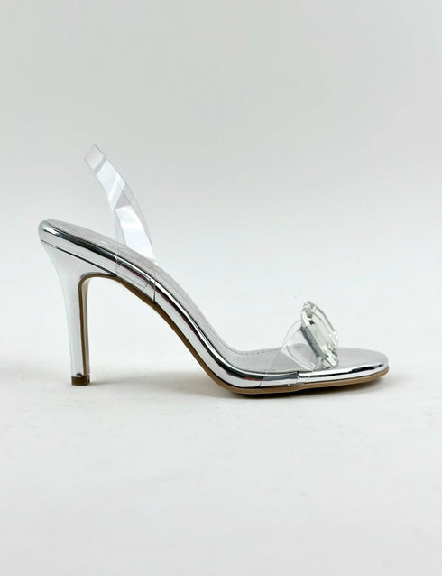 VOGUE SILVER SANDALS WITH A BROOCH