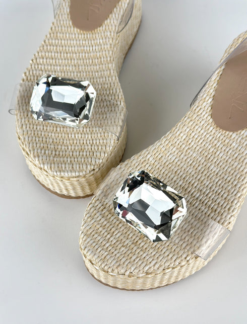 PAROS WHITE STONE WICKER SANDAL