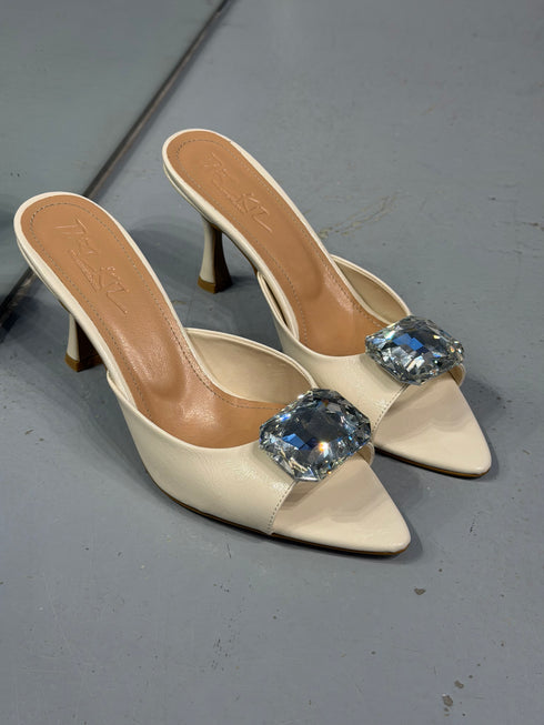 TEQUILA ECRU BEIGE SANDALS WHIT A BROSH