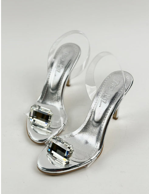 VOGUE SILVER SANDALS WITH A BROOCH