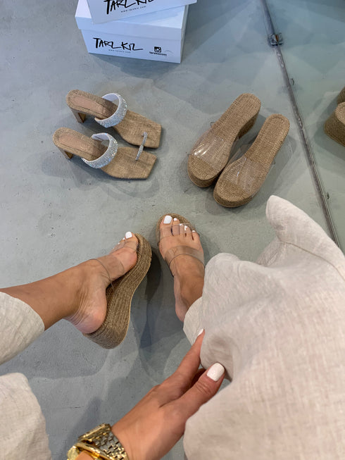 BITEZ WICKER SLIPPERS