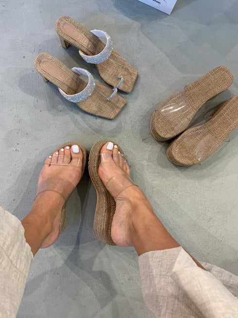 BITEZ WICKER SLIPPERS