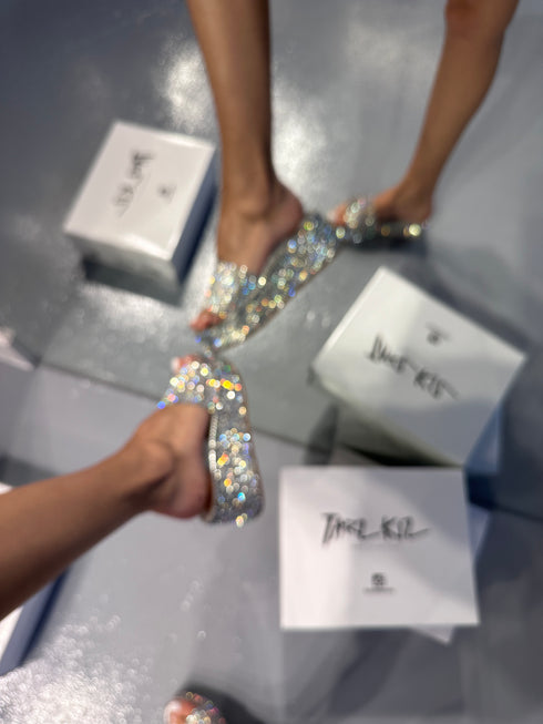 DORA SILVER SLIPPERS